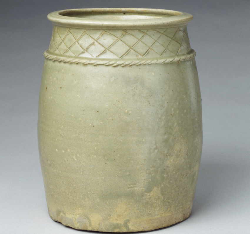 晋越窑青瓷鱼篓尊北京故宫博物院馆藏