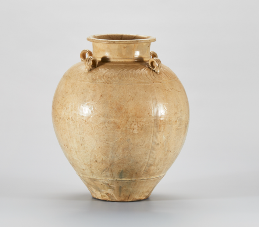 元 白瓷刻花四系罐 韩国国立中央博物馆藏