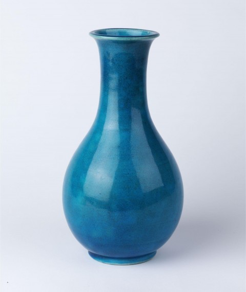 清乾隆孔雀蓝釉瓶英国V&A博物馆藏-古玩图集网